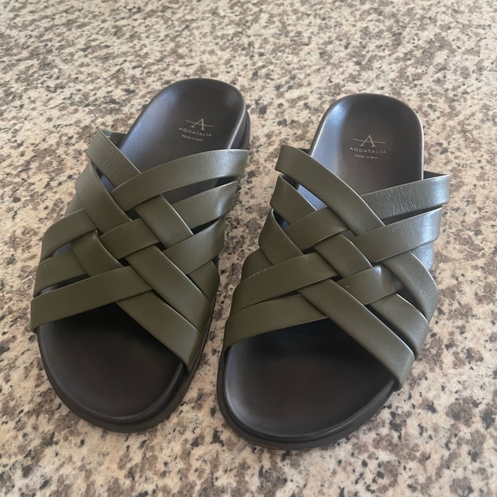 Aquatalia sandals woman’s sz 10